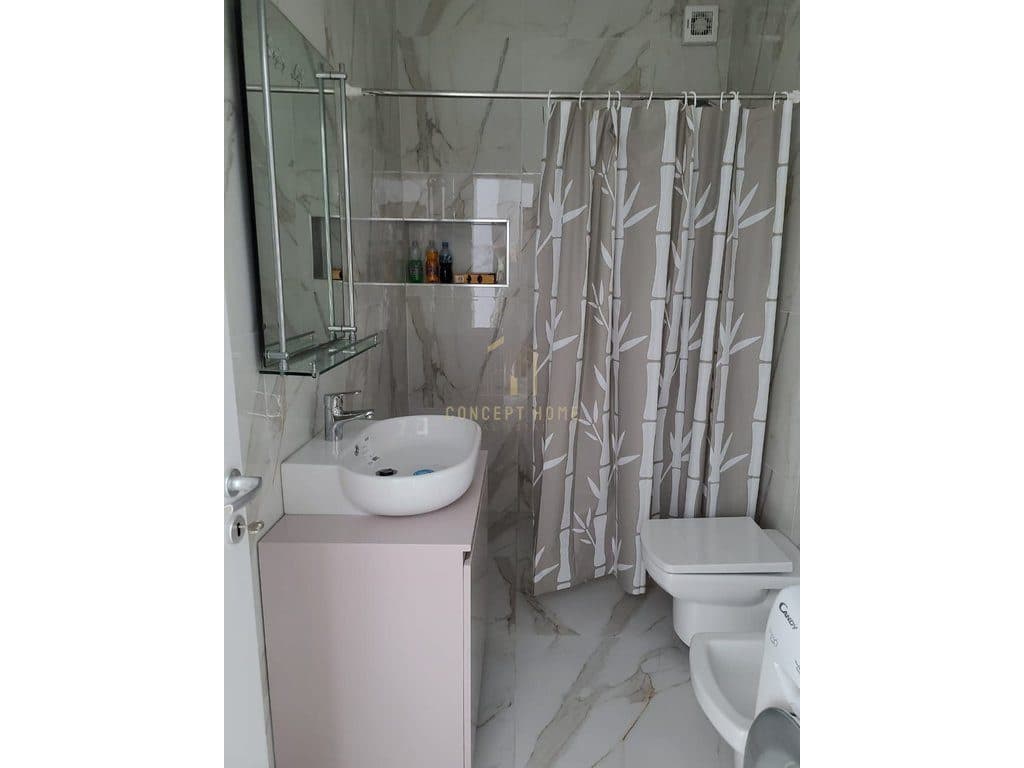 Jepet me qera Apartament 1+1 te Univers City 3