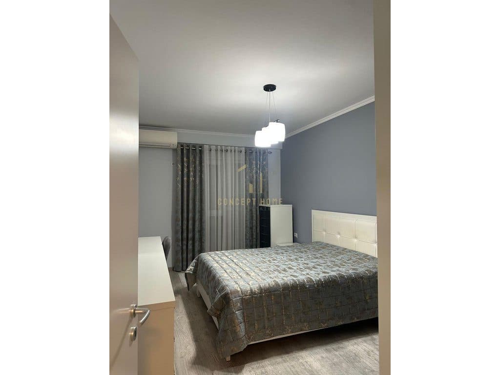 Jepet me qera Apartament 2+1+2 ne Qender 4