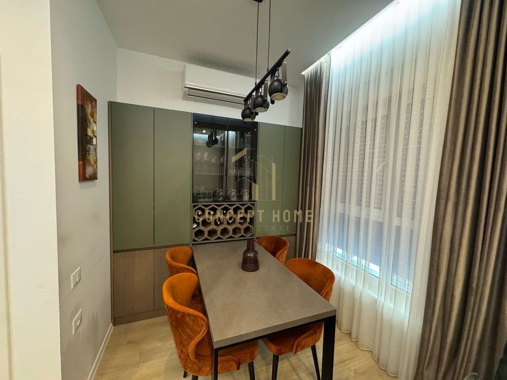 Shitet Apartament 2+1 + Post Parkimi ne Ali Dem 2