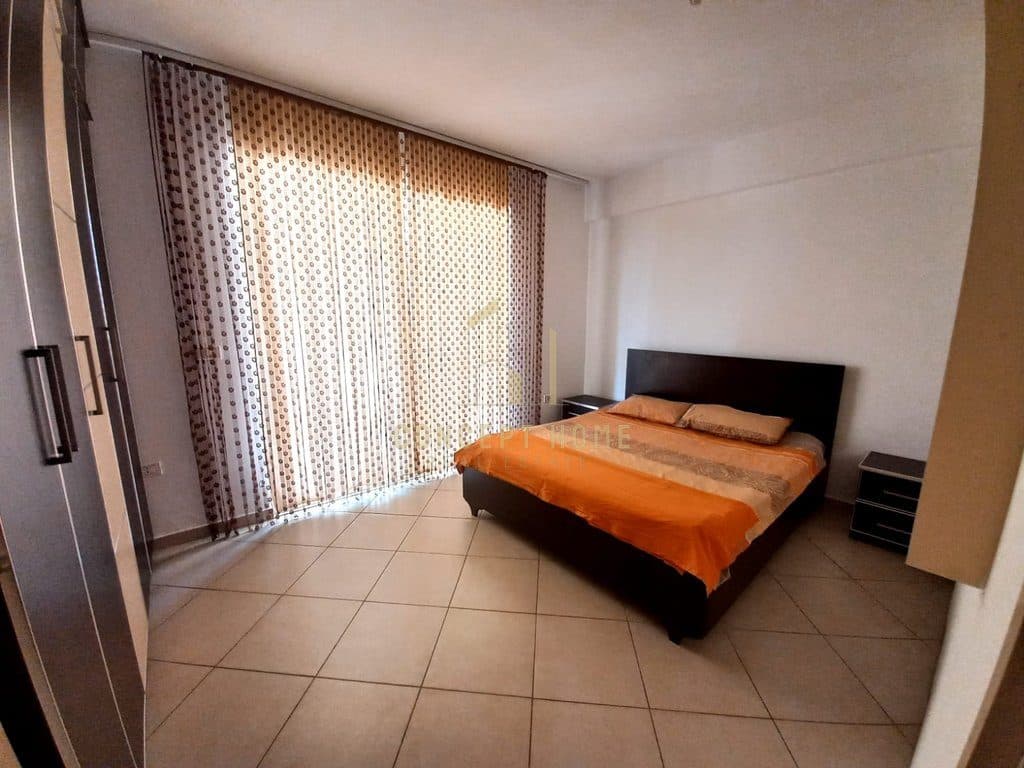 Jepet me qera apartament 1+1 tek Kthesa e Kamzes. 2