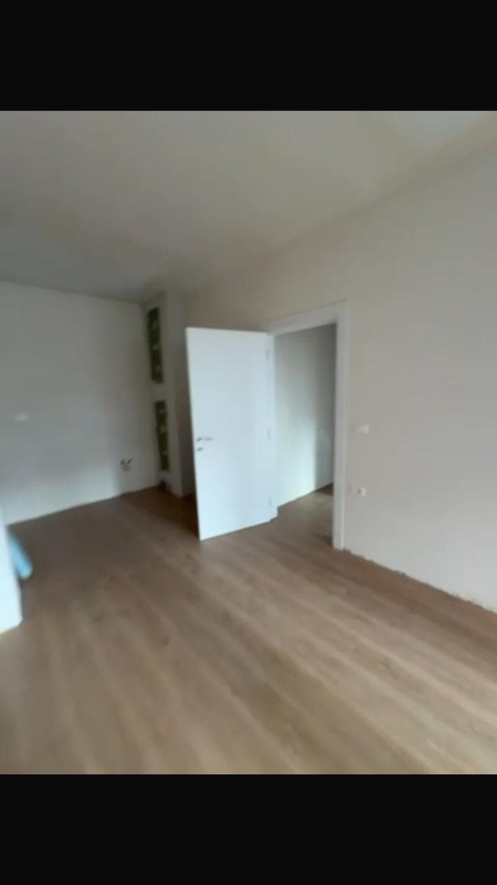 Shitet apartament 1+1 tek Kodra e Diellit 4