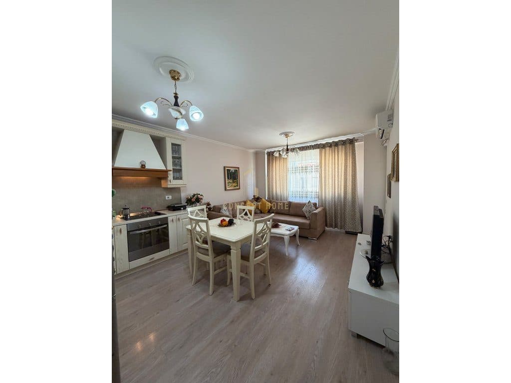 Jepet me qera apartament 1+1 tek 21 Dhjetori 2