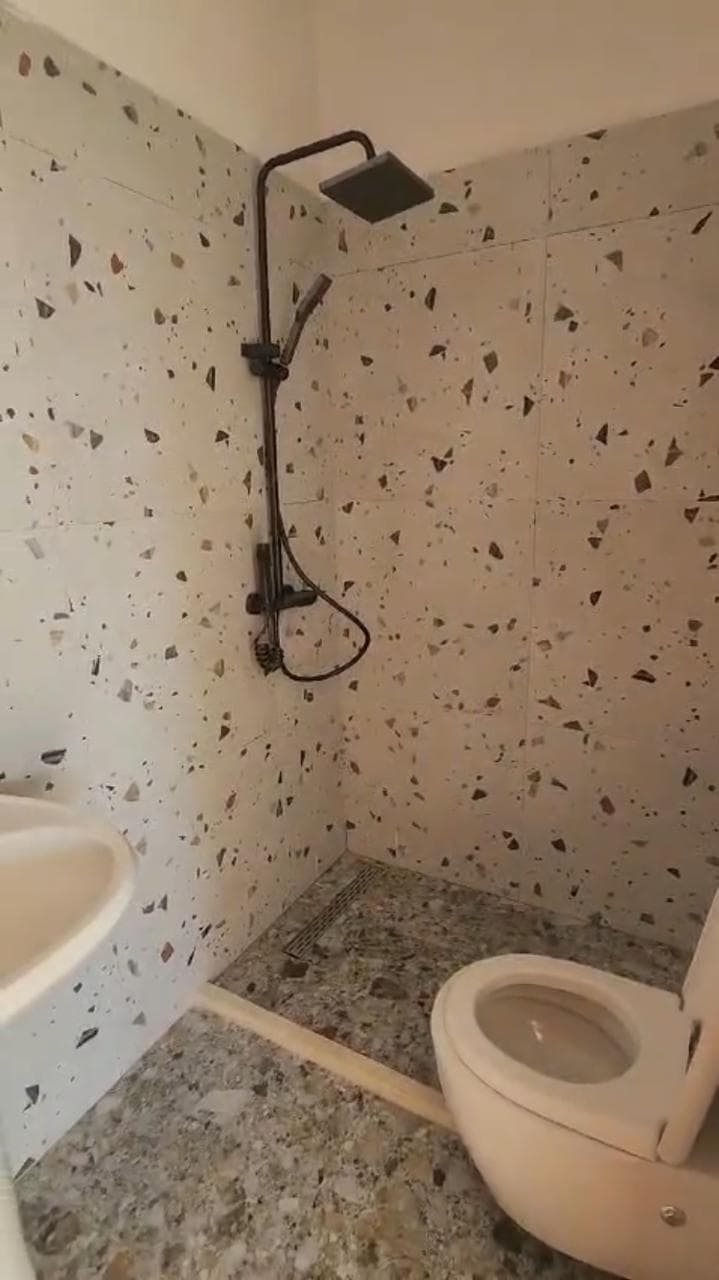 Shitet Apartament 1+1 ne Fresk 3