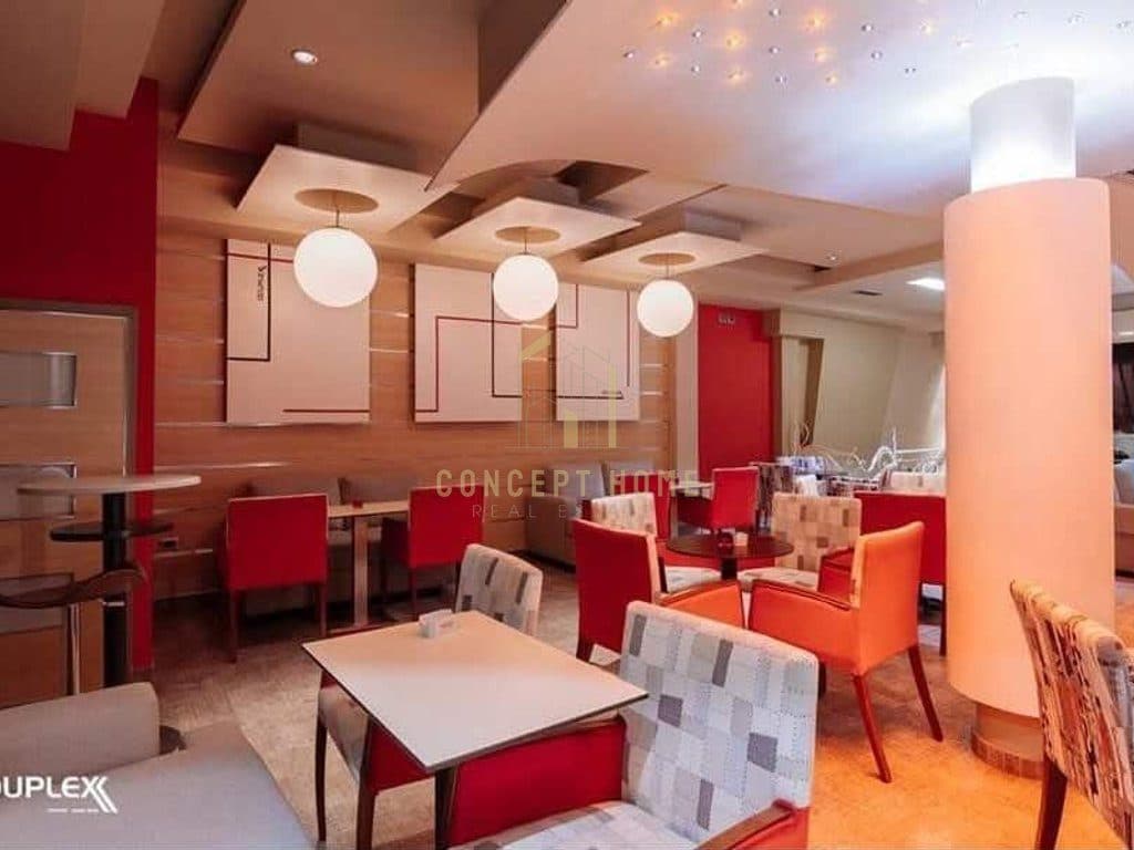 Jepet me qera lokal Duplex ne Korce - 1500€ | 370 m²