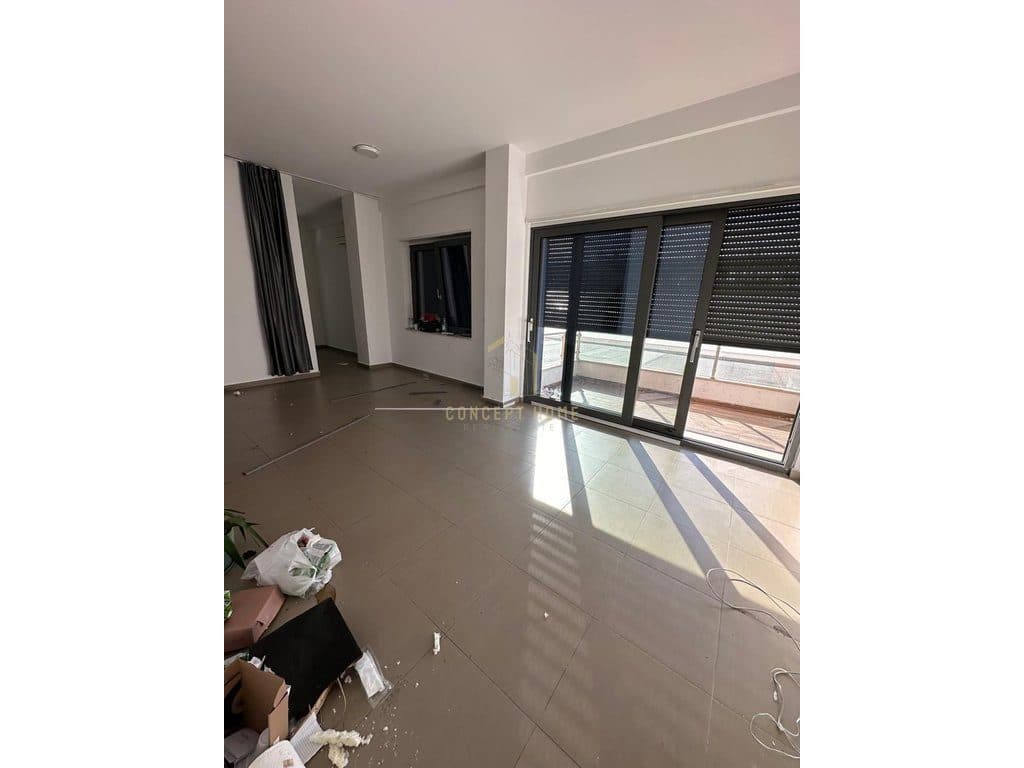 Apartament 1+1 Me Qira Për Zyra tek Zogu Zi "Ring Center" , Tiranë – 1000€ | 85 m²