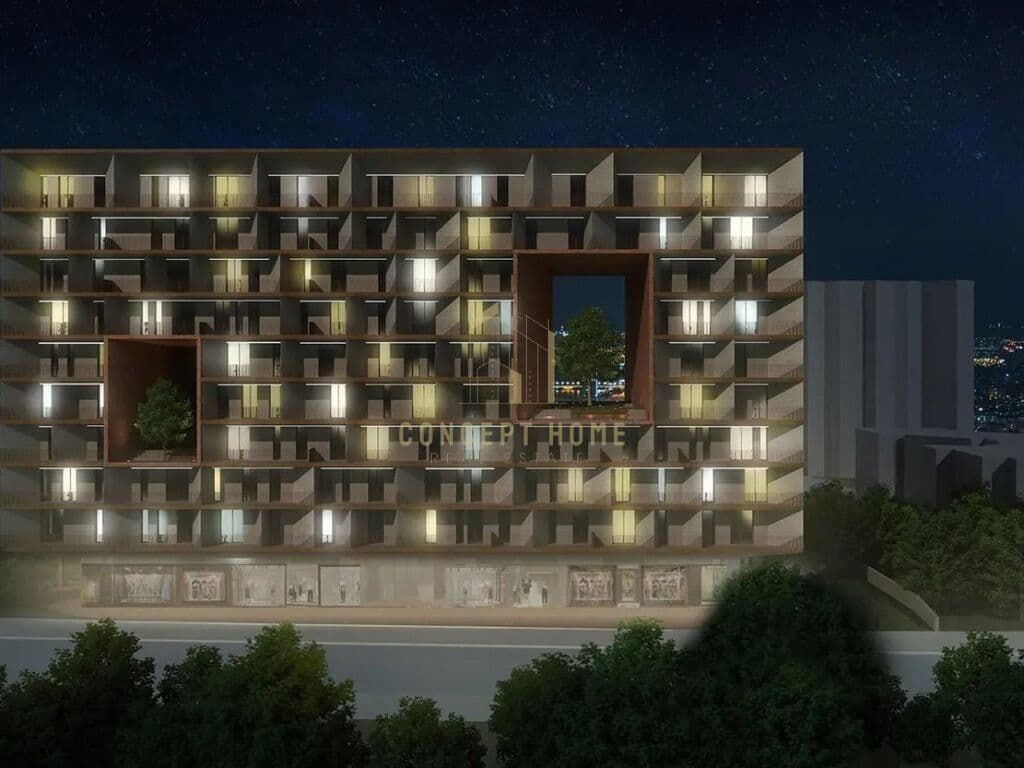 Apartament 3+1+3 ne Komune te Parisit