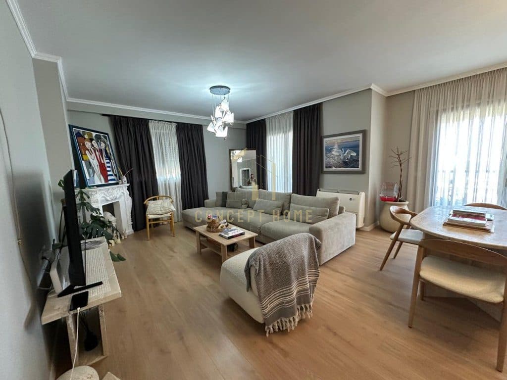 Jepet me qera apartament 2+1+2 tek Rruga e Durresit 2