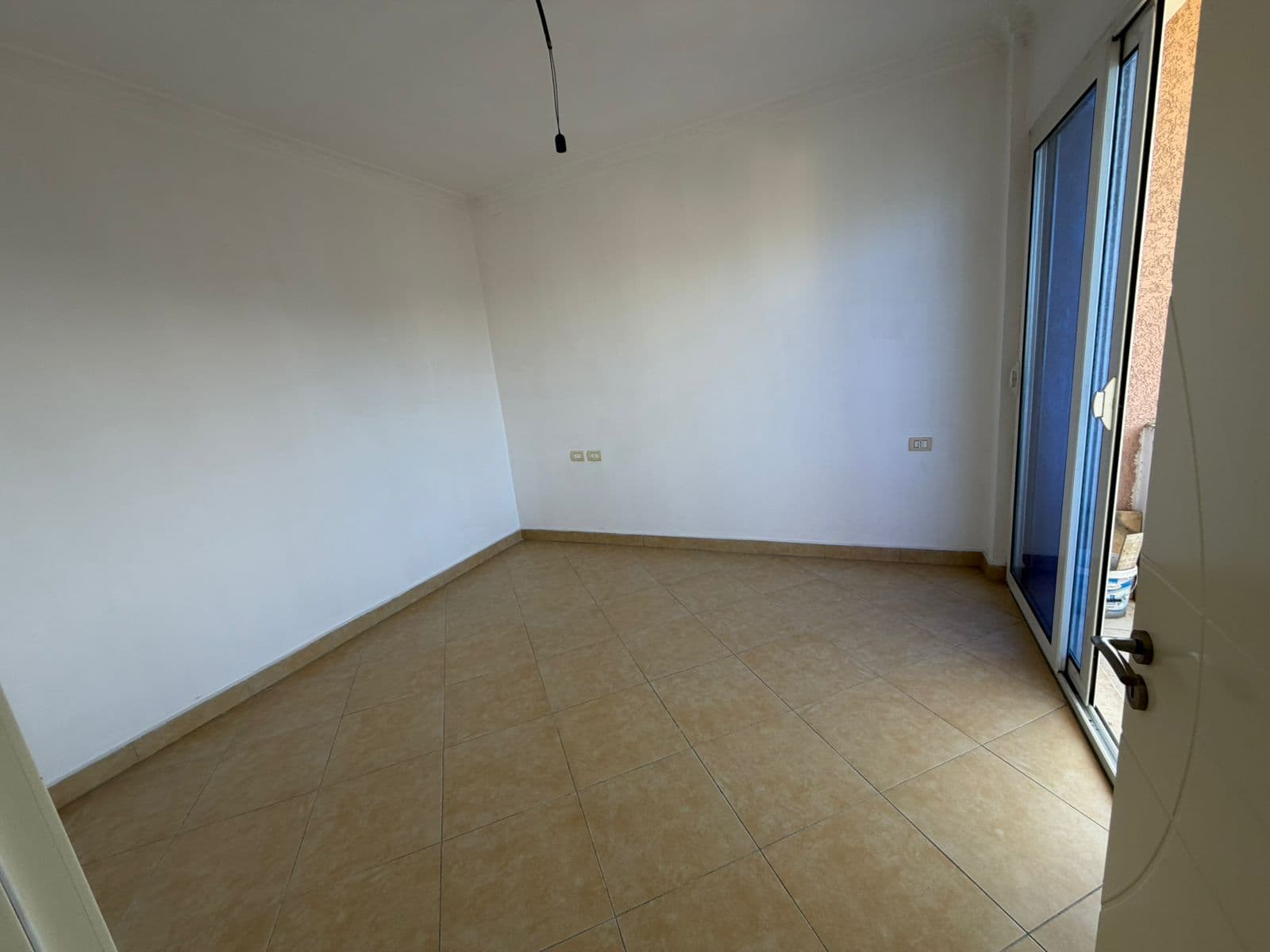 Apartament 1+1 Për Shitje në Instituti Bujqesor, Institut Kamëz - 65,000€ | 1+1 2