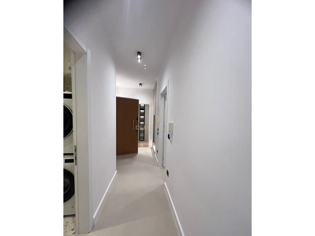 Apartament 2+1 me qera ne Porcelan. 4