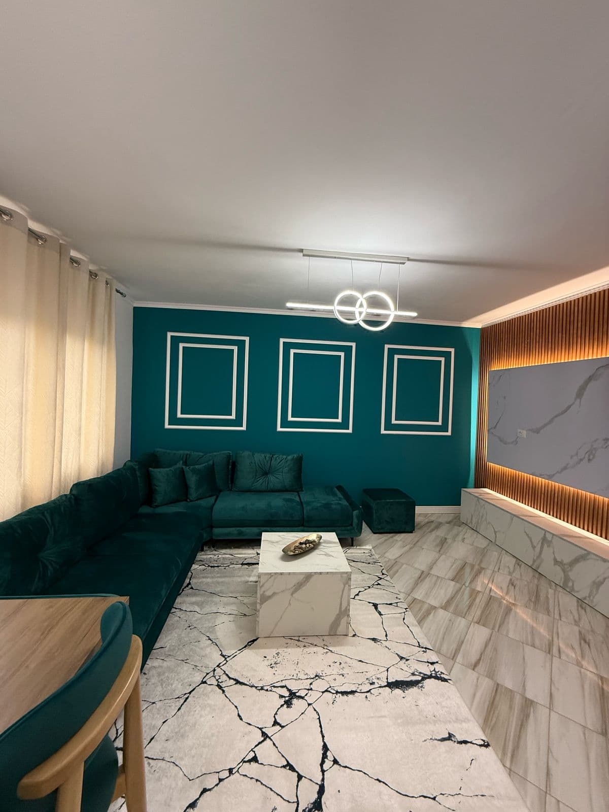 Shitet apartament te Shkembi i Kavajes 2