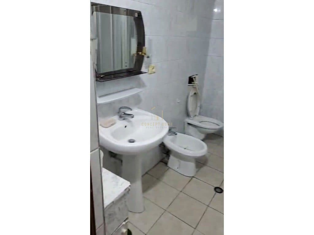Jepet me qera apartament 2+1 ne 5 Maj. 4