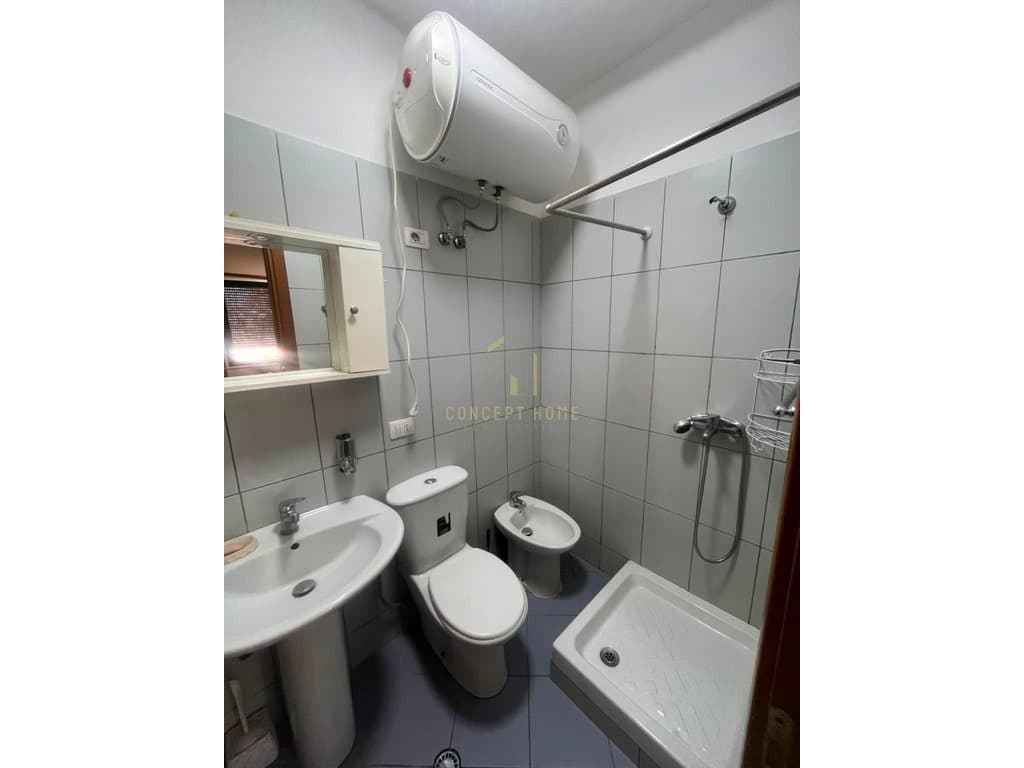 Jepet me qera apartament 1+1 ne 4