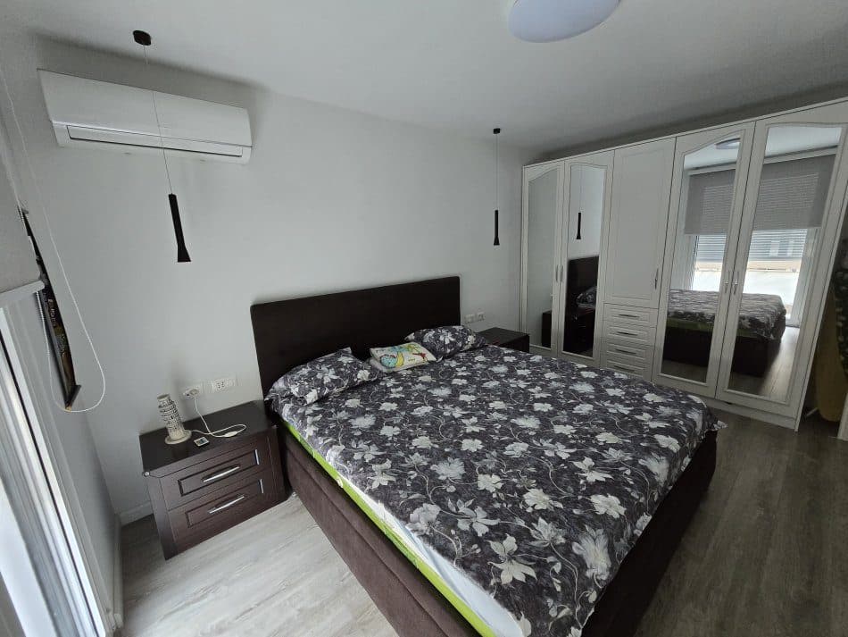 Shitet apartament 2+1 Ne Bllok