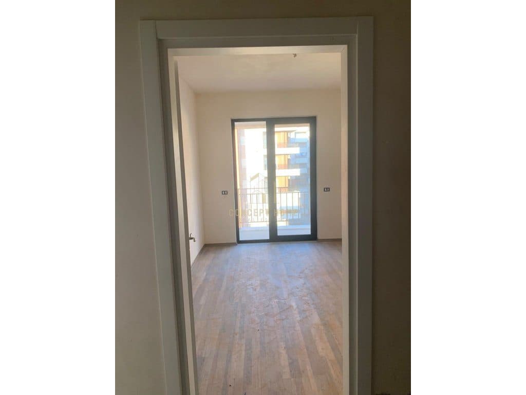 Jepet me qera apartament 2+1+2+post parkimi ne Astir 2