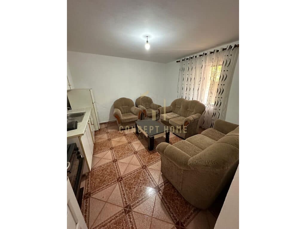 Shtëpi 1+1 për Qira në Rrugën Jordan Misja, Tiranë - 250€ | 65 m² 2