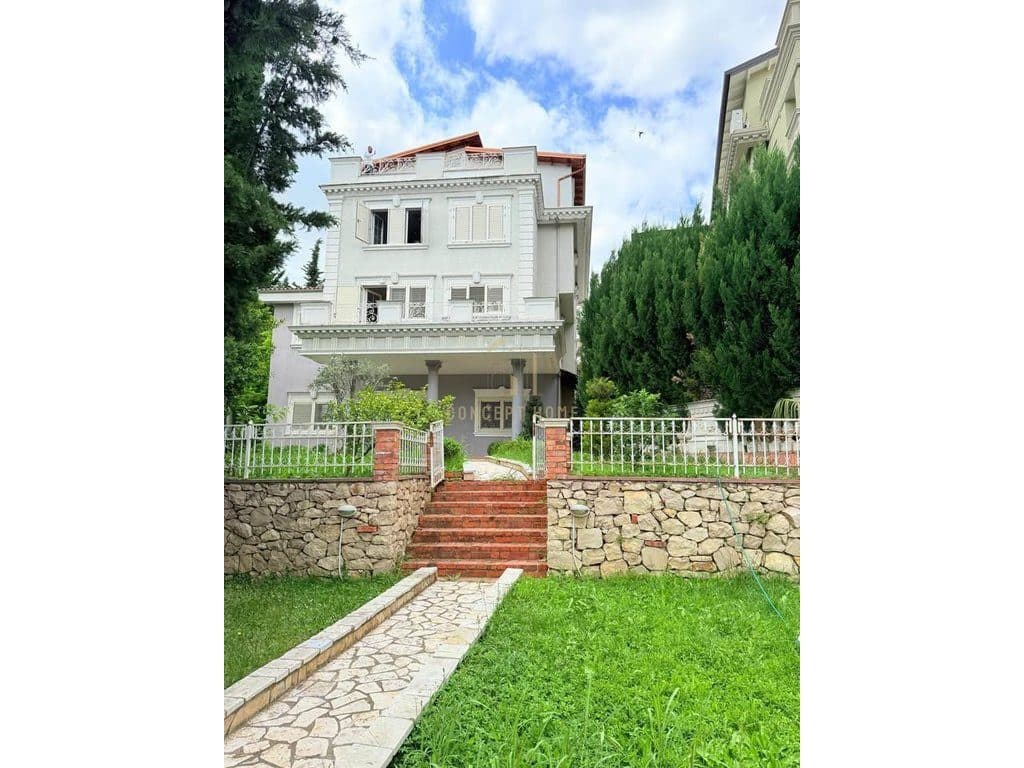 Shitet Vile tek Rezidenca Akacia Hills