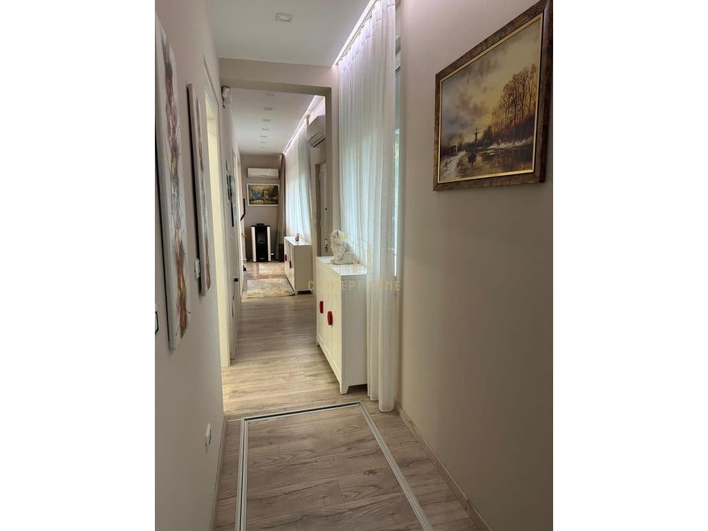 Shitet Apartament 2+1+2 tek Stadiumi Dinamo 4