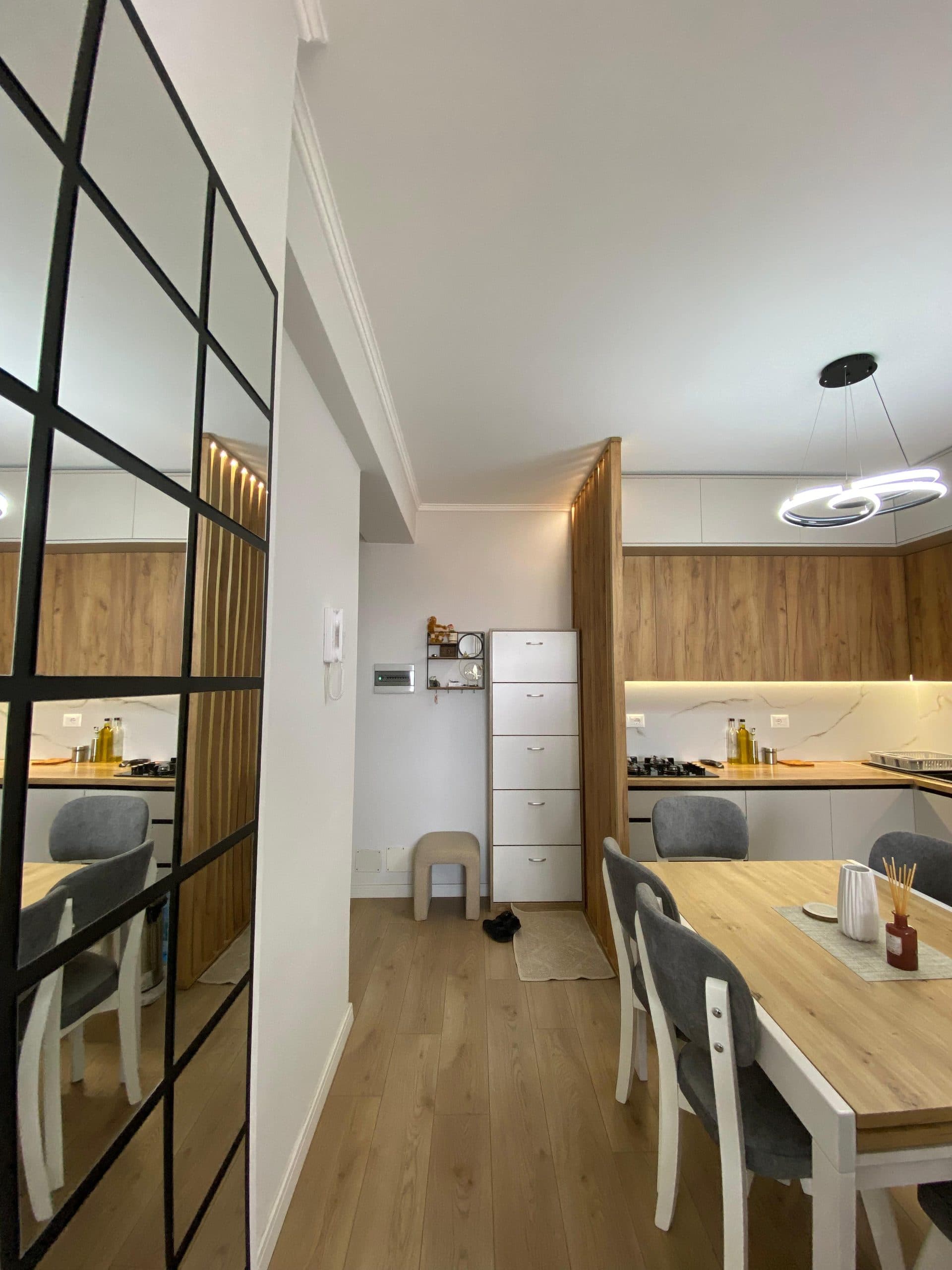 Shitet Apartament 2+1 ne Kamez 3
