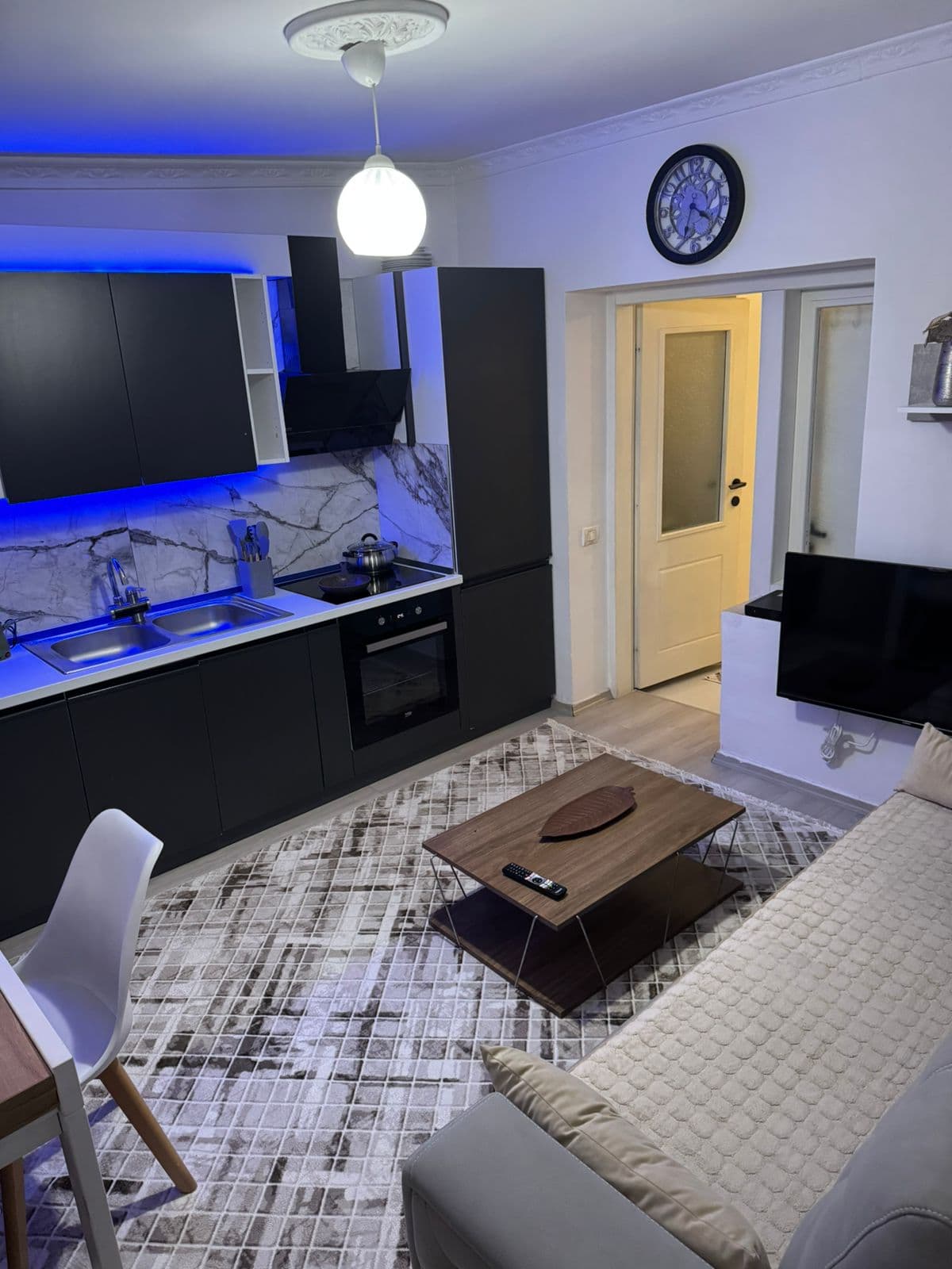 Apartament 1+1 Me Qira në Rruga e Dibrës, Tiranë - 500€ | Sipërfaqe në m² 40