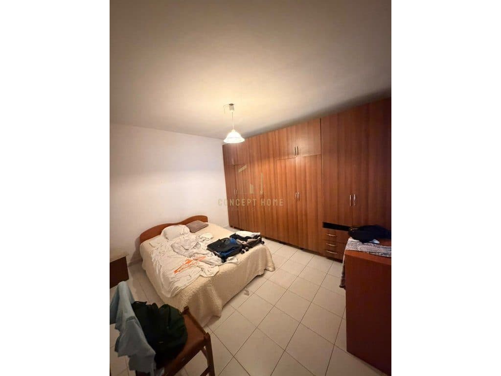 Shitet apartament 3+1 ne Ali Dem 4