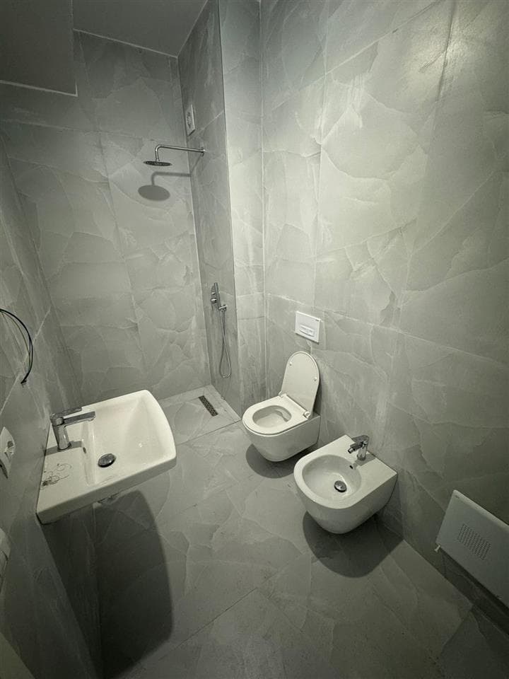 Shitet apartament 1+1 Ne Ali Dem 2