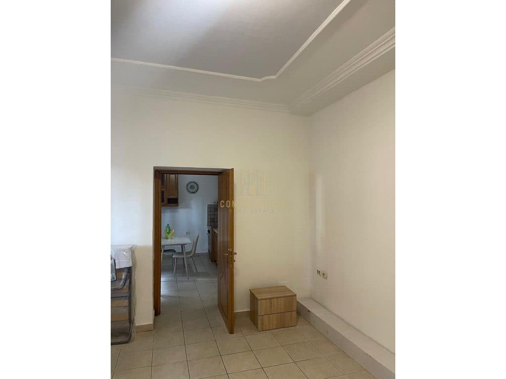 Jepet me qera apartament 1+1 ne 4