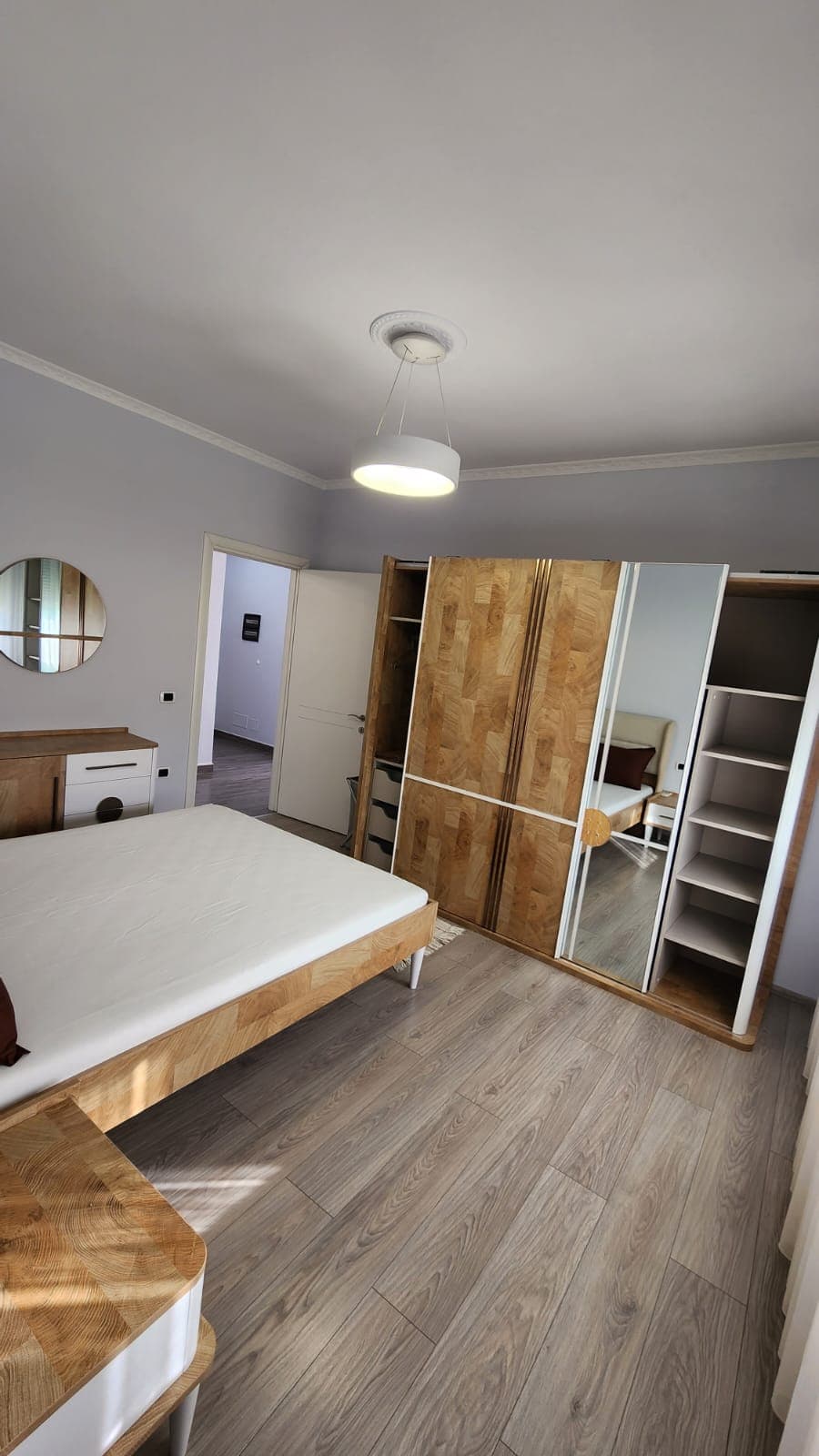 Apartament 3+1+2 Me Qira në Liqeni i Thatë, Tirana - 1500€ | 130 m² 3