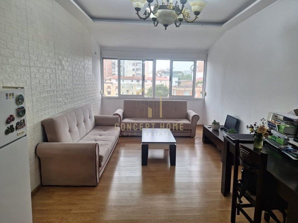 Jepet me qera apartamnet 2+1 tek Rr Niko Avrami