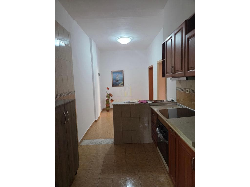 Apartament 2+1 me qera tek Kodra e Priftit. 2