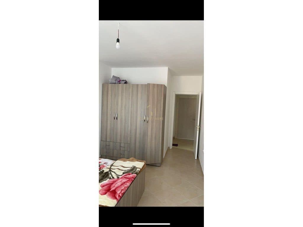 55,000 leke Jepet me qera apartament 2+1 ne 3