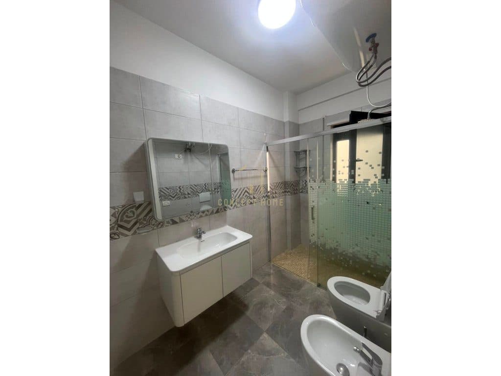 Jepet me qera apartament 2+1+2 ne 4
