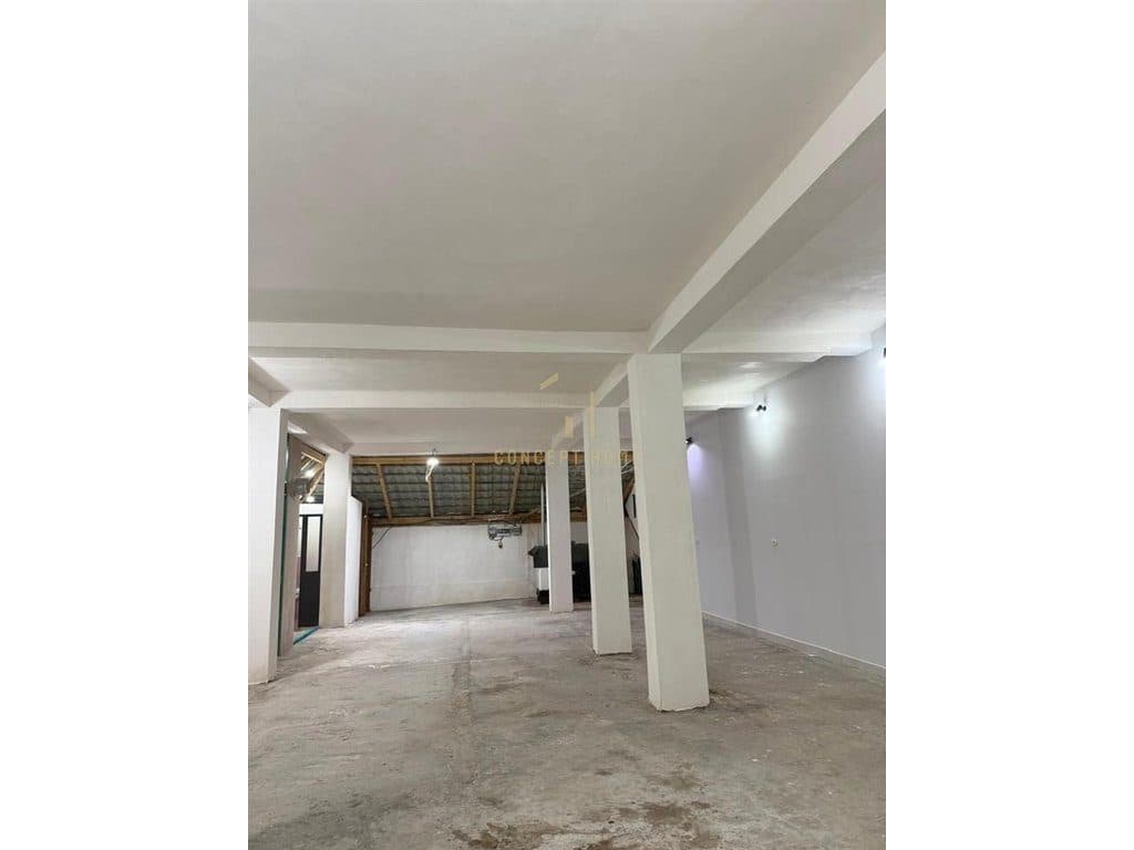 Jepet me qera ambient biznesi tek Kafja e Rremes, Tiranë 4