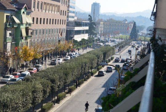 Ambient Biznesi 1+1 për Qira në Bulevardi Zogu i Parë, Tiranë - 450€ | 30 m²