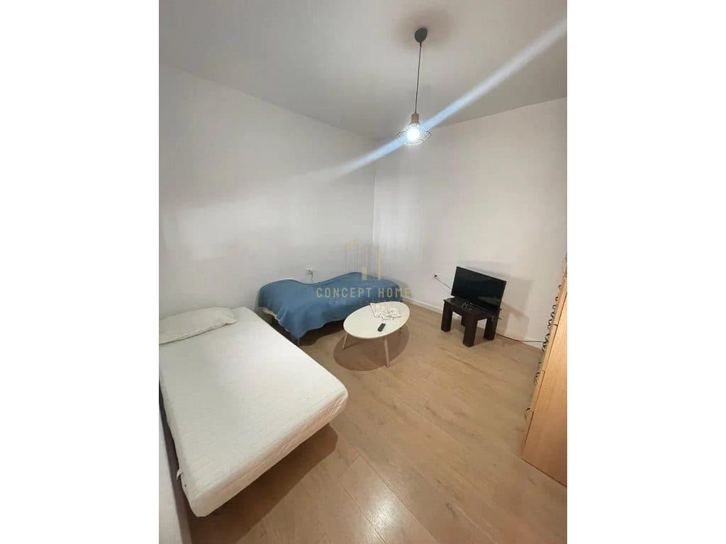 Jepet me qera Apartamenti 2+1 ne 4