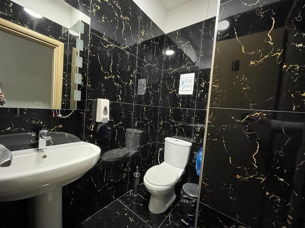Zyrë me qera në Ali Demi, Tiranë - 1000€ | Sipërfaqe 120m² 2