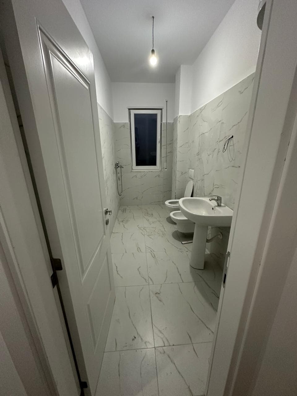 Apartament 2+1 me Qira në Kamëz - 300€ Bosh | 100 m² 4