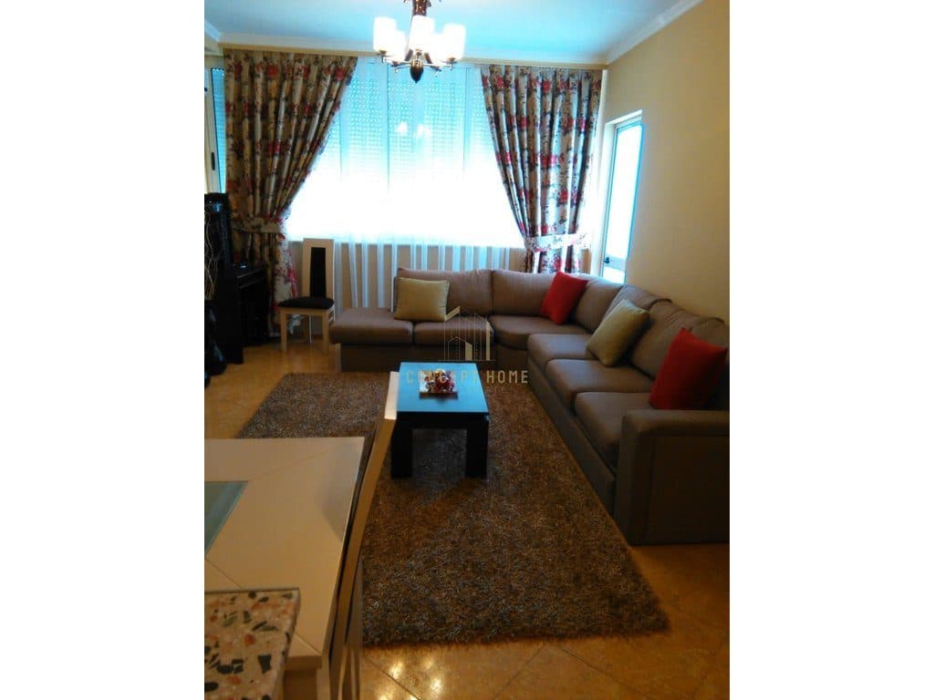 Shitet apartament 1+1 ne Kinostudio 4