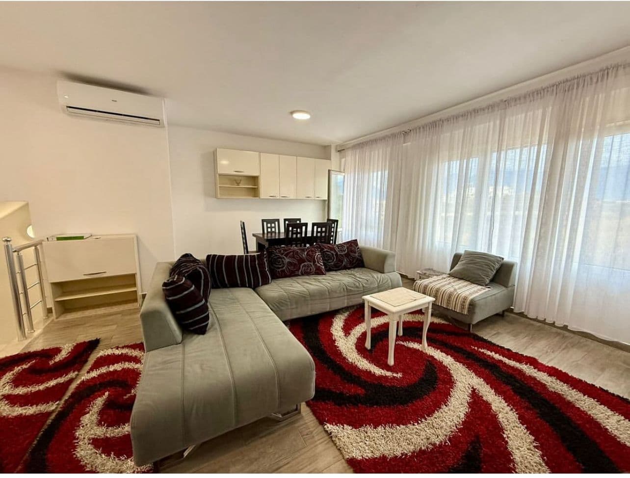 Jepet apartament me qera 2+1+2 tek Kodra e Diellit 2