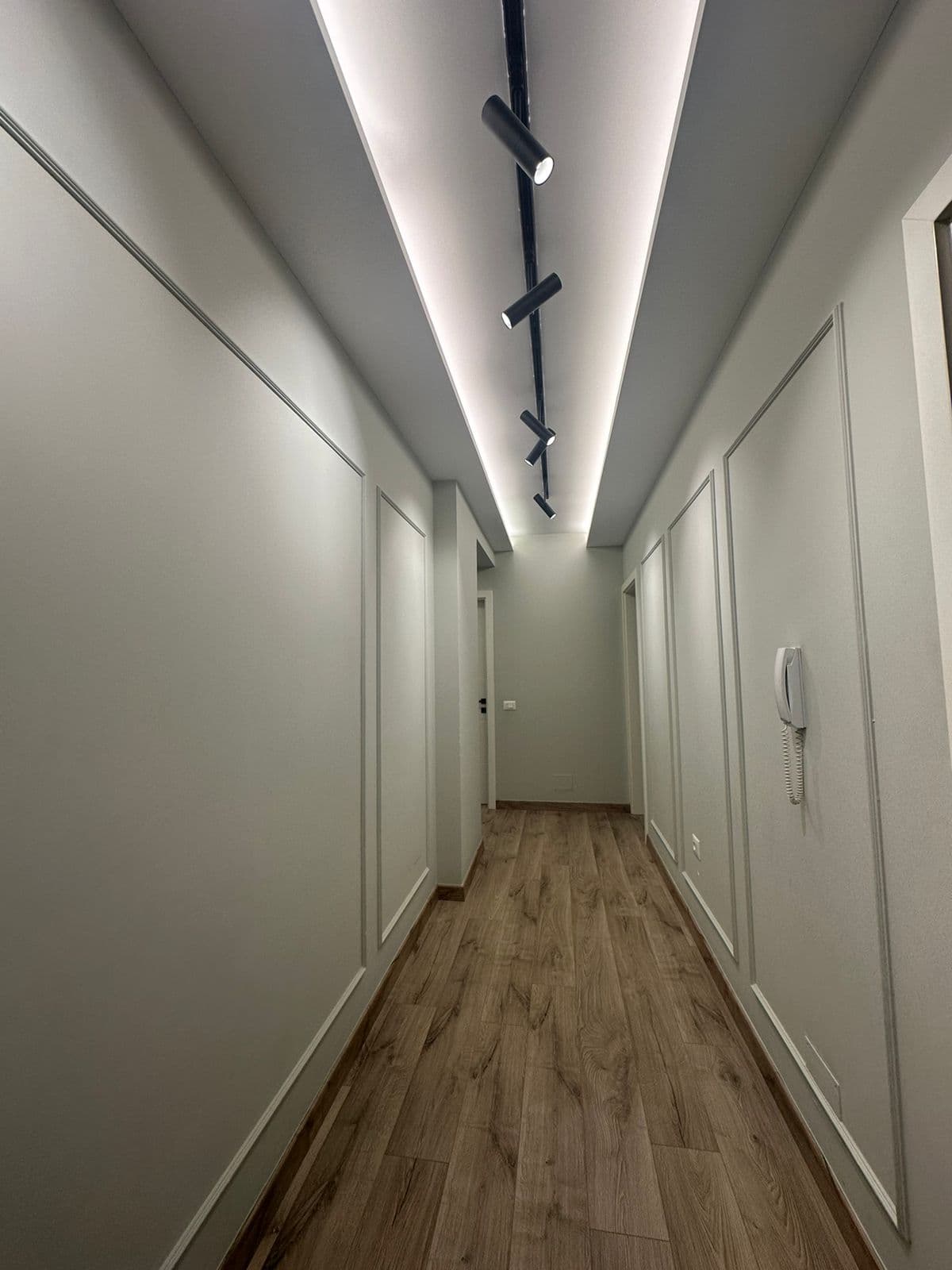 Apartament 2+1 për Shitje në Rrugën 5 Maji, Tiranë - 200000€ | 91.61 m² 3