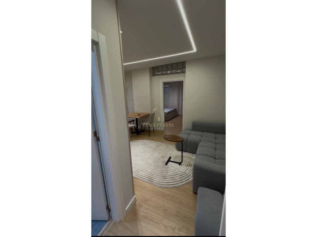 Jepet me qera apartament 1+1 ne Qender 2