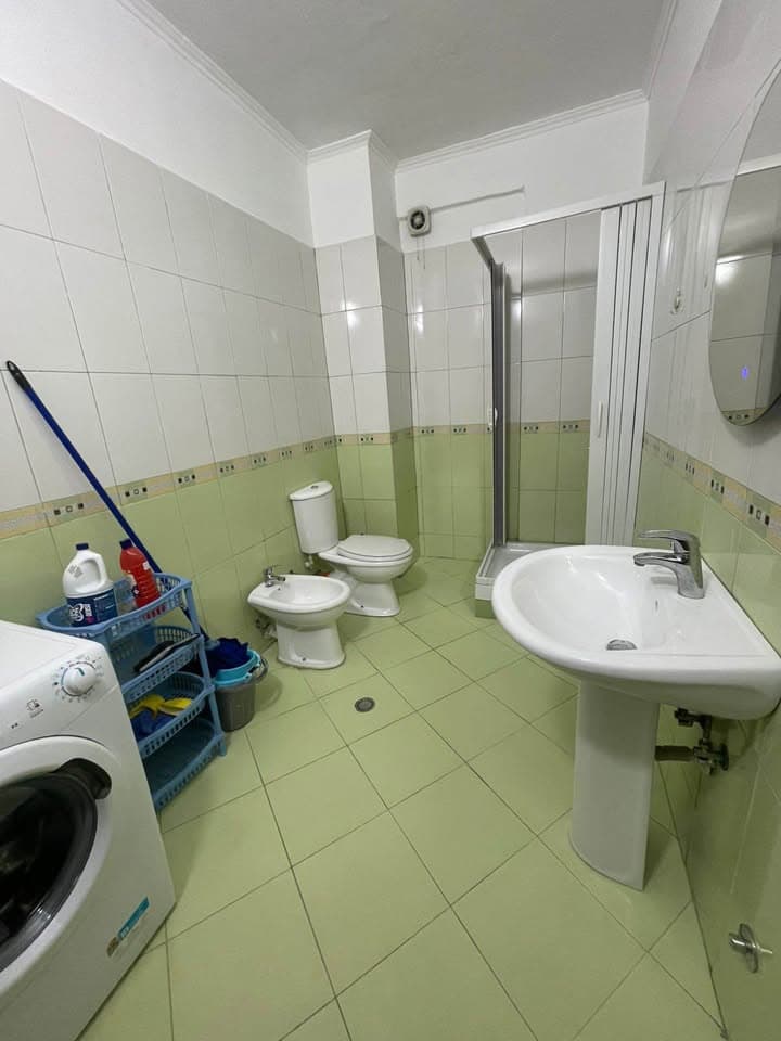Jepet me qera apartament 1+1 tek Kthesa e Kamzes 2