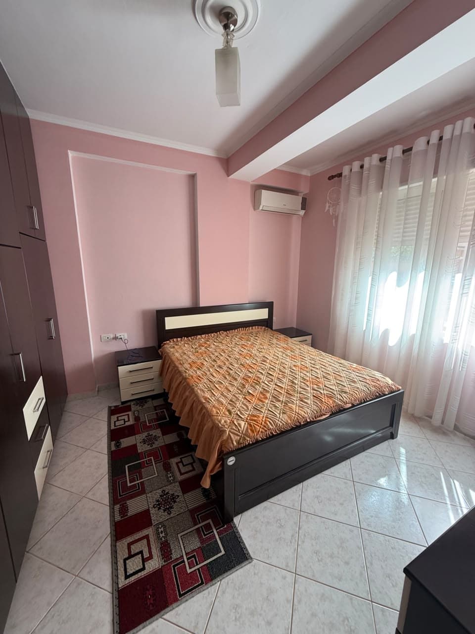 Shitet apartament 1+1 tek Kodra e Diellit 3