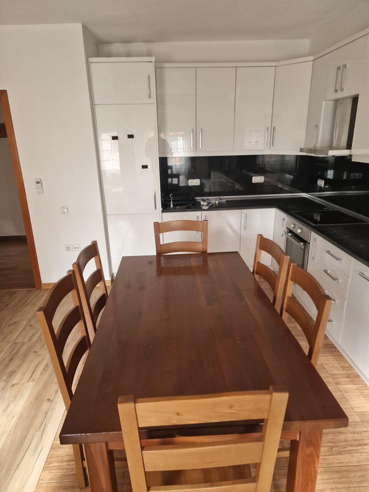 Apartament 2+1 me Qira në Rruga 5 Maji, Tiranë - 530€ | 100 m² 3