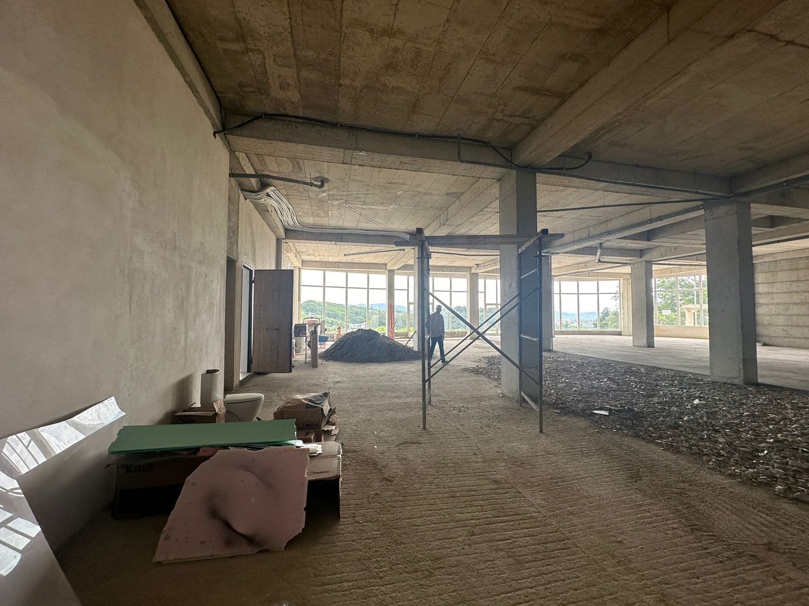Bar/Restorant për Shitje në Tiranë - 1,065,000€ | 600 m² 2
