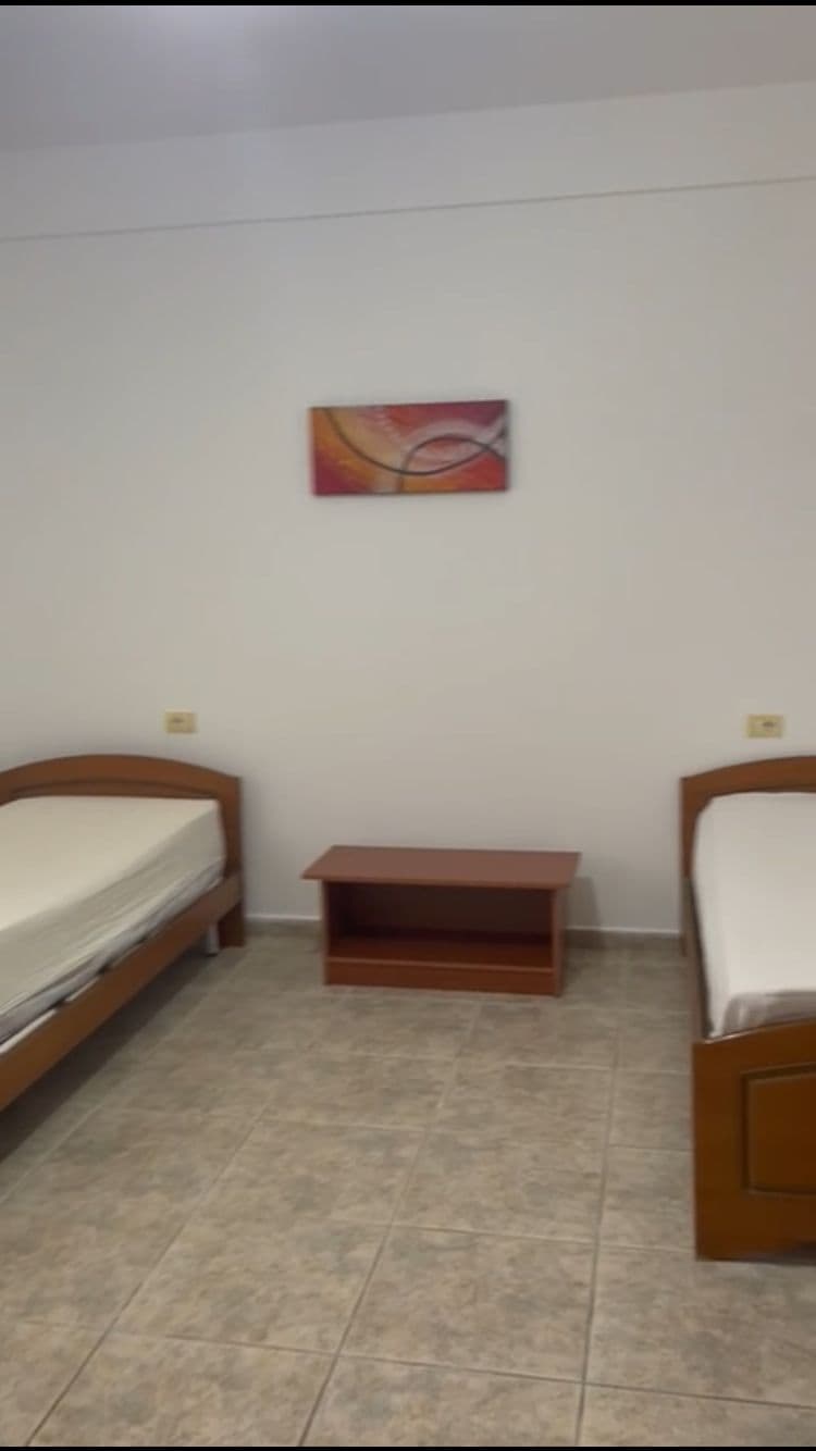 Shtëpi 1+1 me Qira në Rruga 5 Maji, Tirana - 320€ | 70 m² 3
