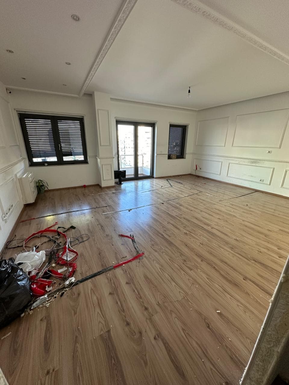 Apartament 2+1+2 Me Qira Për Zyra tek Zogu Zi "Ring Center" , Tiranë – 1200€ | 115 m²