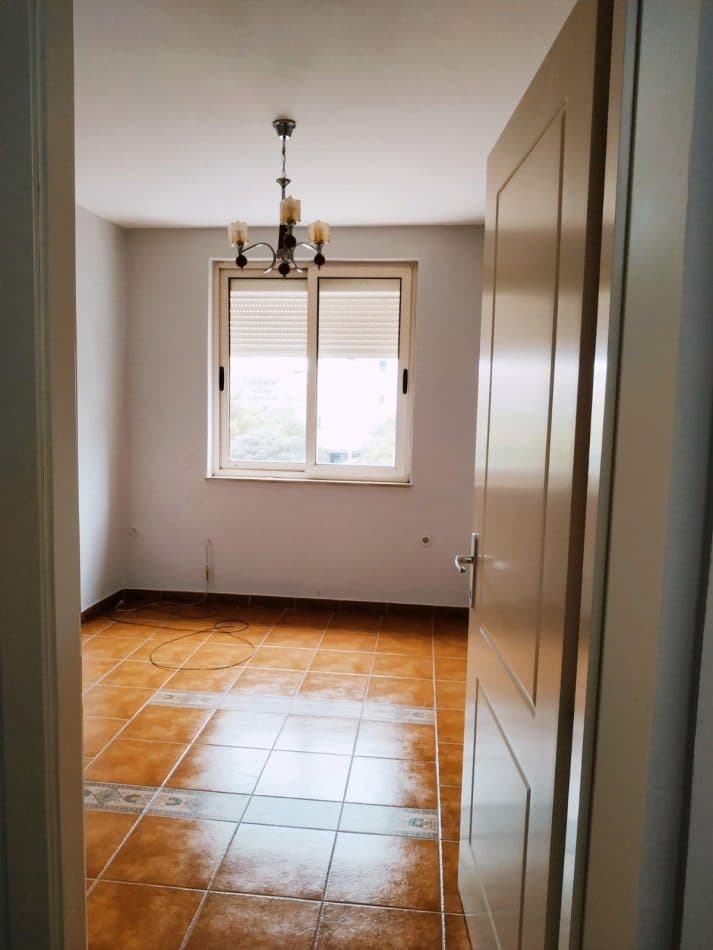 Jepet ambient per zyra te 21 Dhjetori Rruga Muahmet Gjollesha