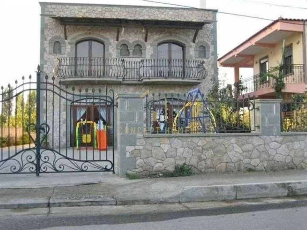 Shtepi me qera ne Paskuqan