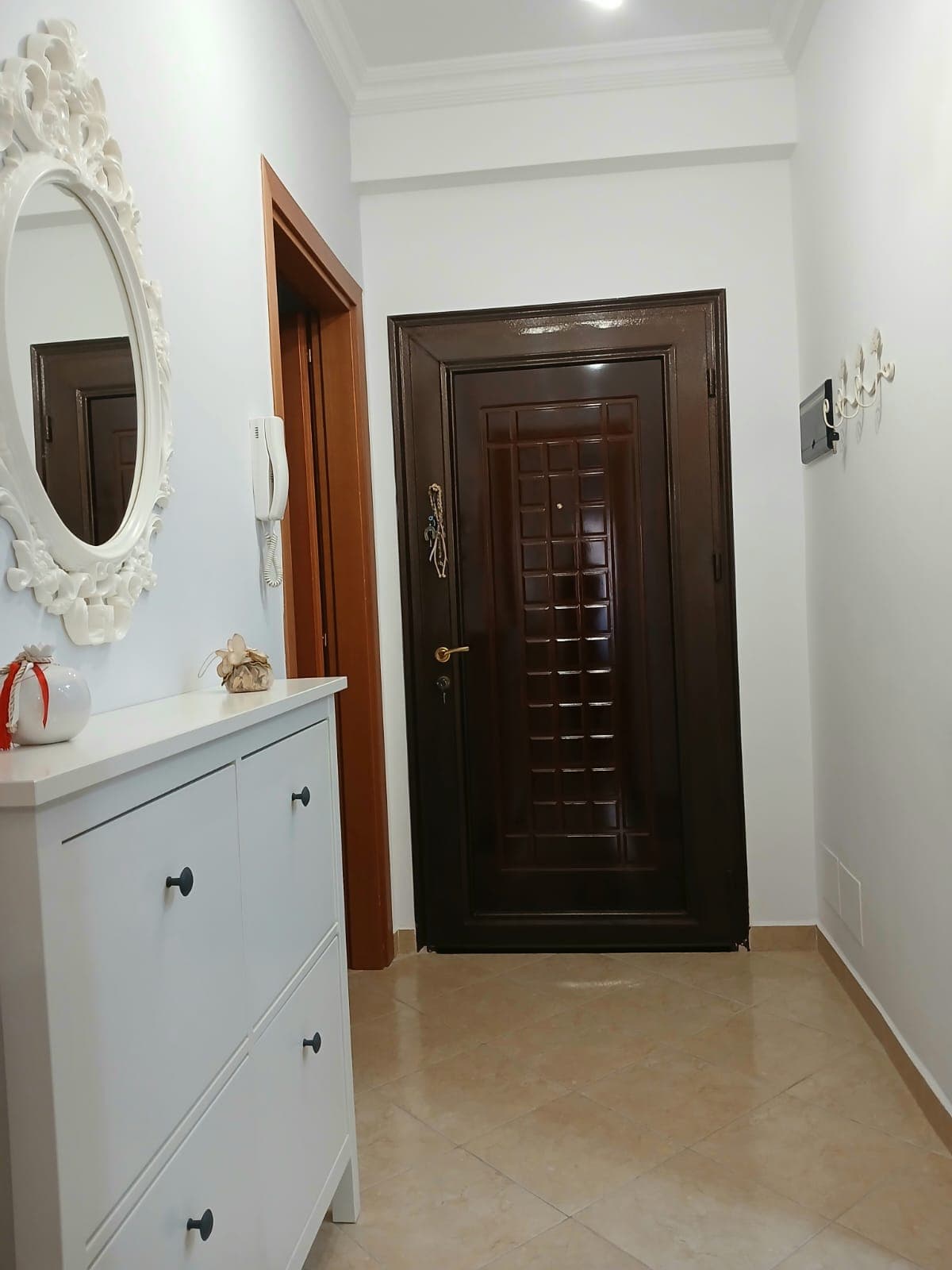 Apartament 2+1 Me Qira në Fresk, Tirana - 520€ | 97 m² 3