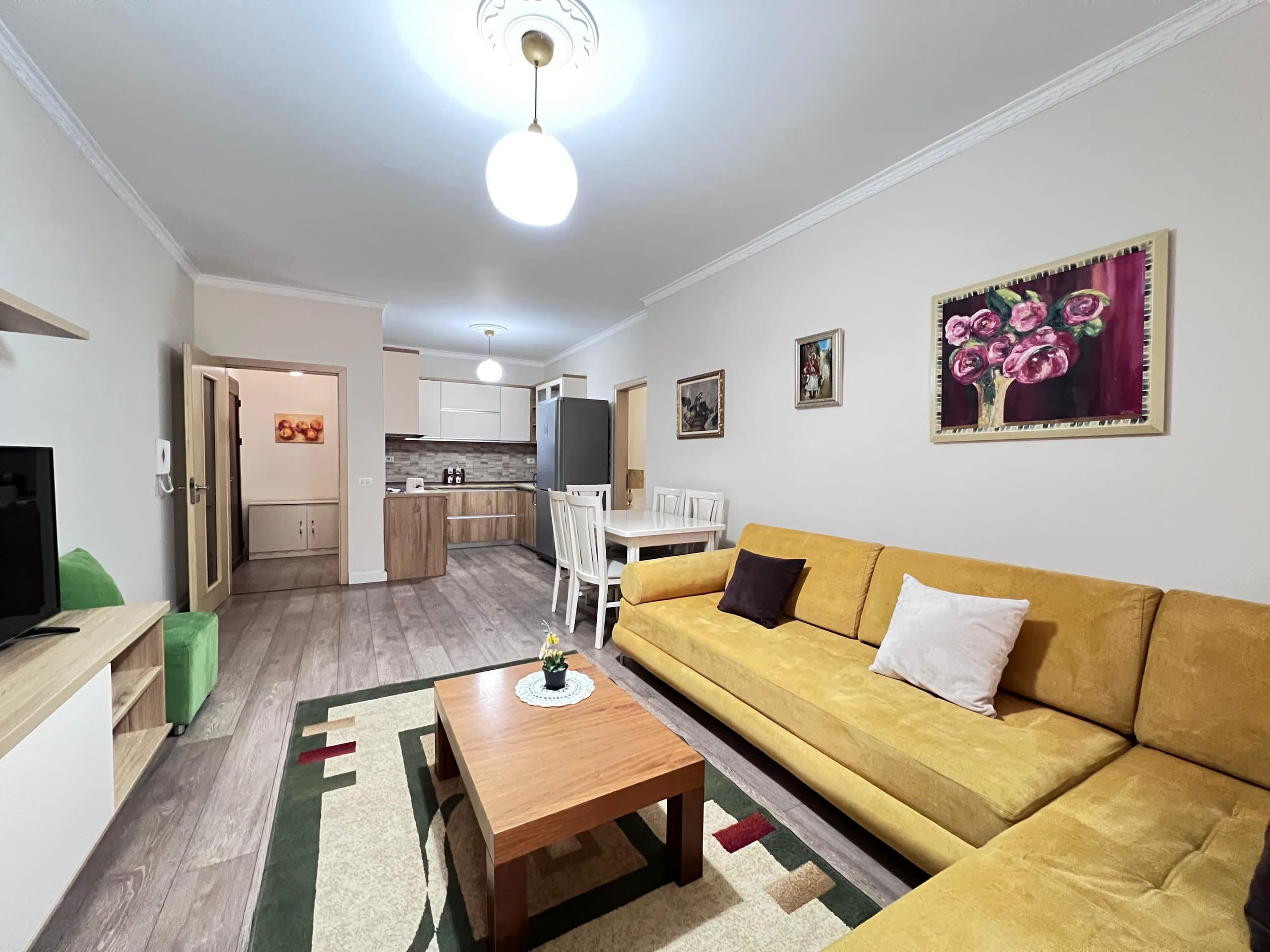 Shitet Apartament 2+1+2 ne Yzberisht 4